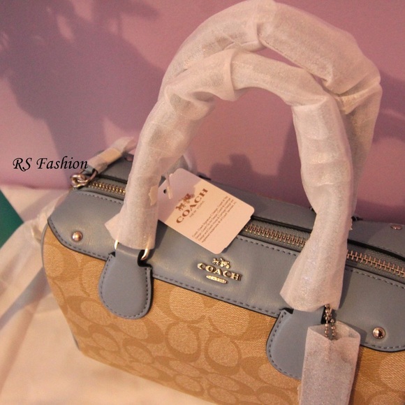 Authentic Coach Signature Mini Benett satchel - Picture 5 of 5